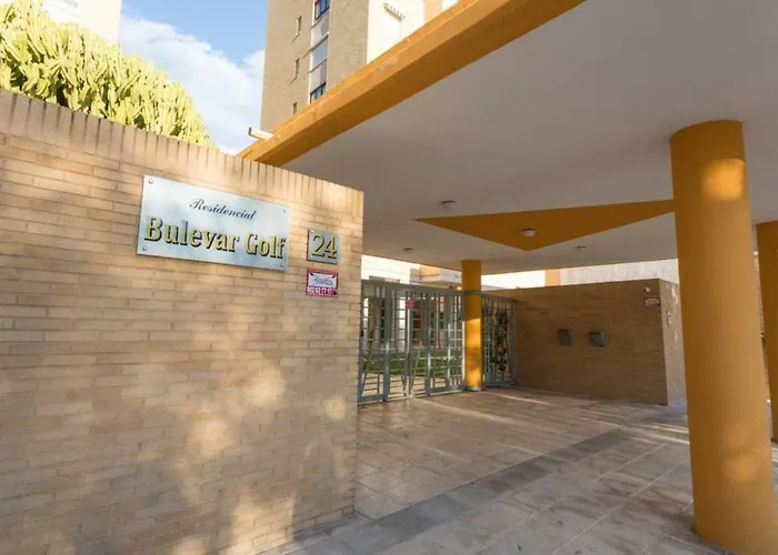 Nations Apartment - Sauna y piscina climatizada
